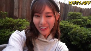 性感大胸美女内裤图片⭕❌❌美女主播直播时上衣不慎滑落